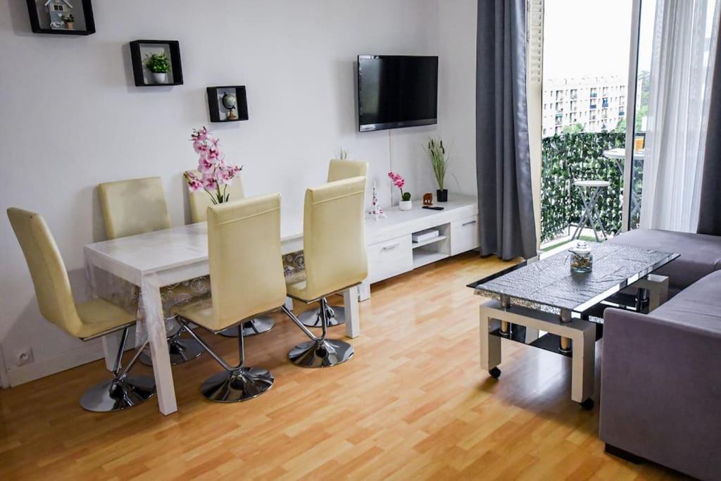 Appartement T3 Parking A 5 Minutes A Pied Du Stade Velodrome Marsilia Exterior foto
